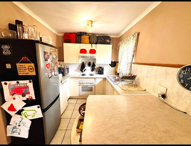 1 BEDROOM TOWNHOUSE FOR SALE IN MORELETA PARK
